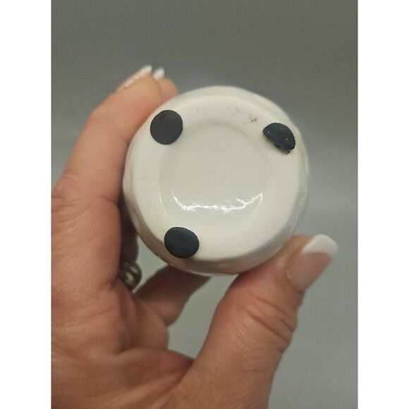 Vintage 4.5" Snowman Hinged Porcelain Trinket Treasured Box Seasonal Décor - Picture 5 of 5